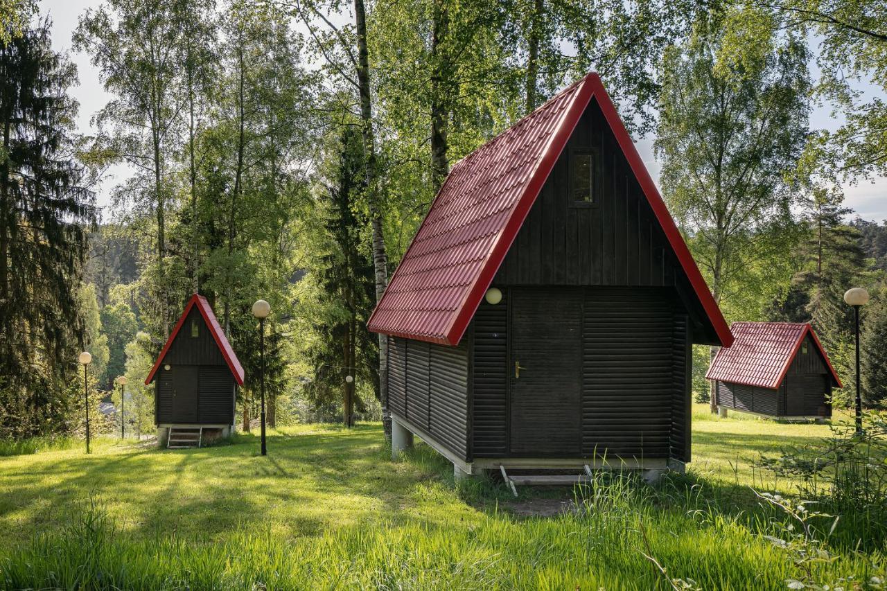 Chatky Skalni Mlyn Adršpach Buitenkant foto